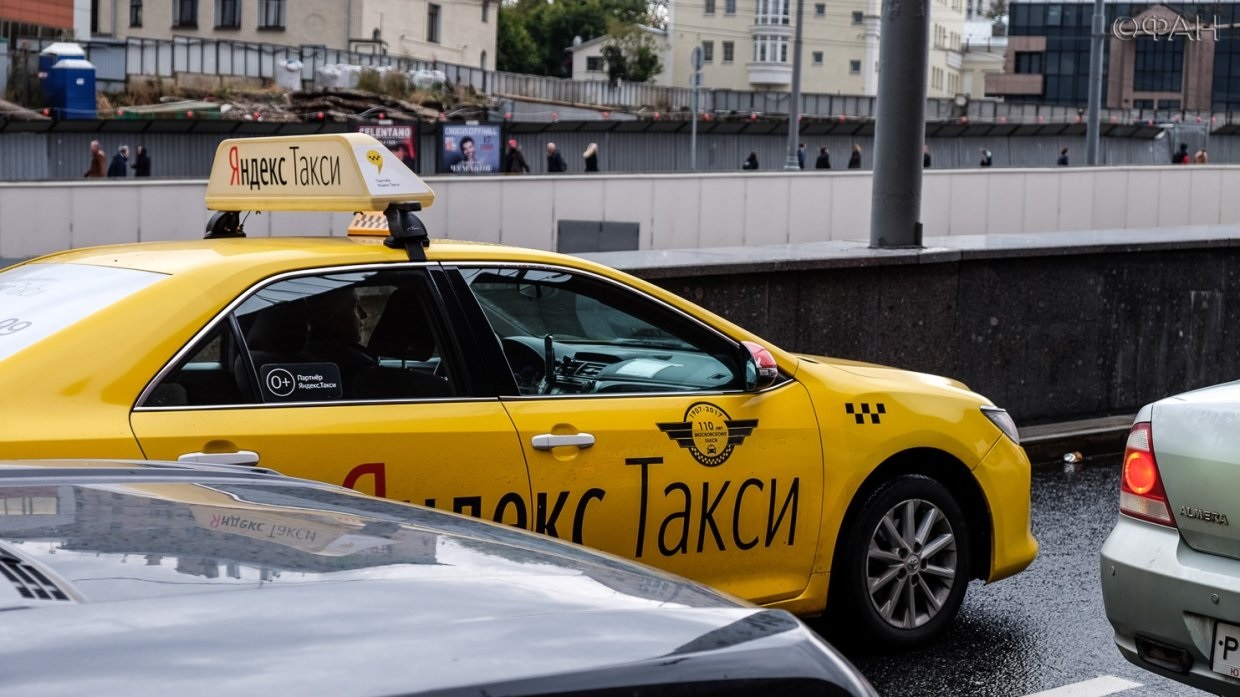 Jazda taxíkom za 9 400 eur: Opitý Rus podcenil autorizácie platieb cez mobil