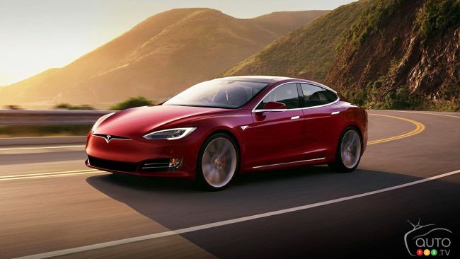 Tesla prináša elektromobil s najdlhším dojazdom: až 647 km!