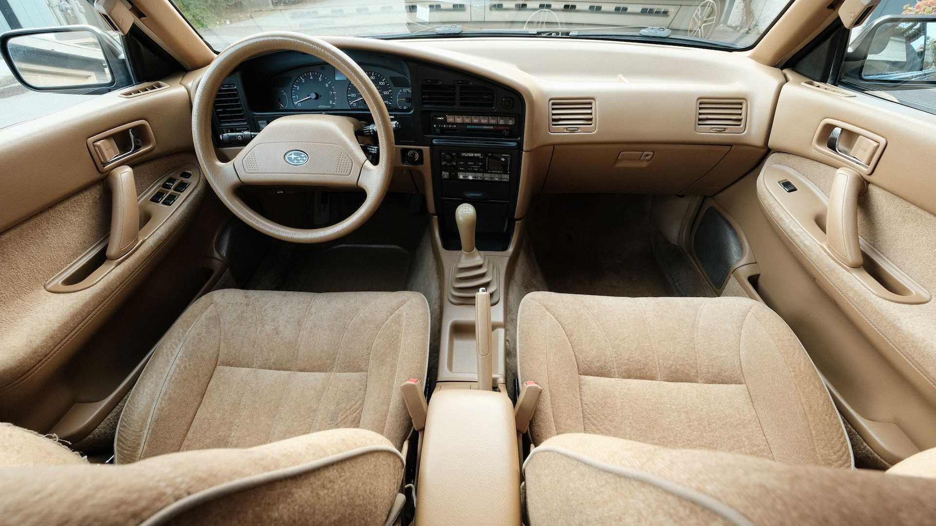 Toto 30 ročné Subaru kúpila nazad automobilka, dokonalý stav!