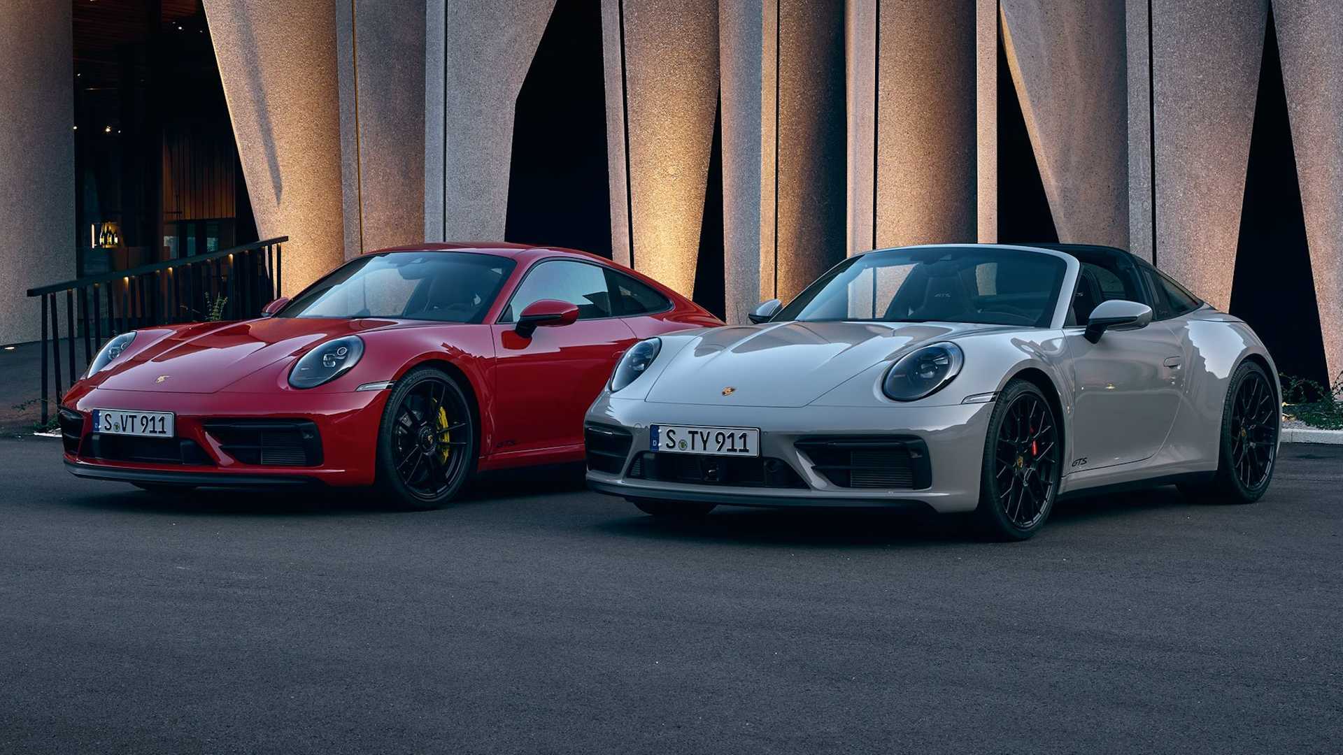 2022 Porsche 911 GTS 