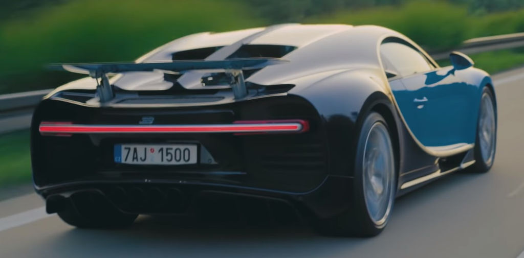 Bugatti Chiron - rýchlosť v teste na diaľnici 414 km/h.