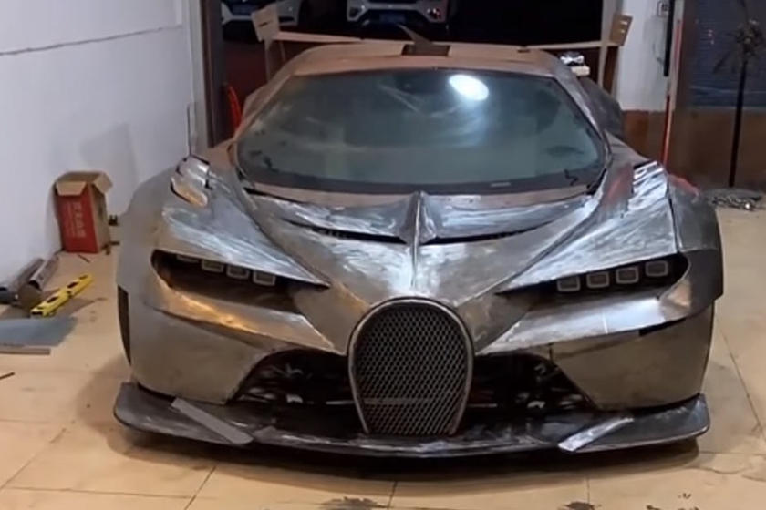 Dokonalá replika Bugatti Vision GT mechanika Jacka Leeho
