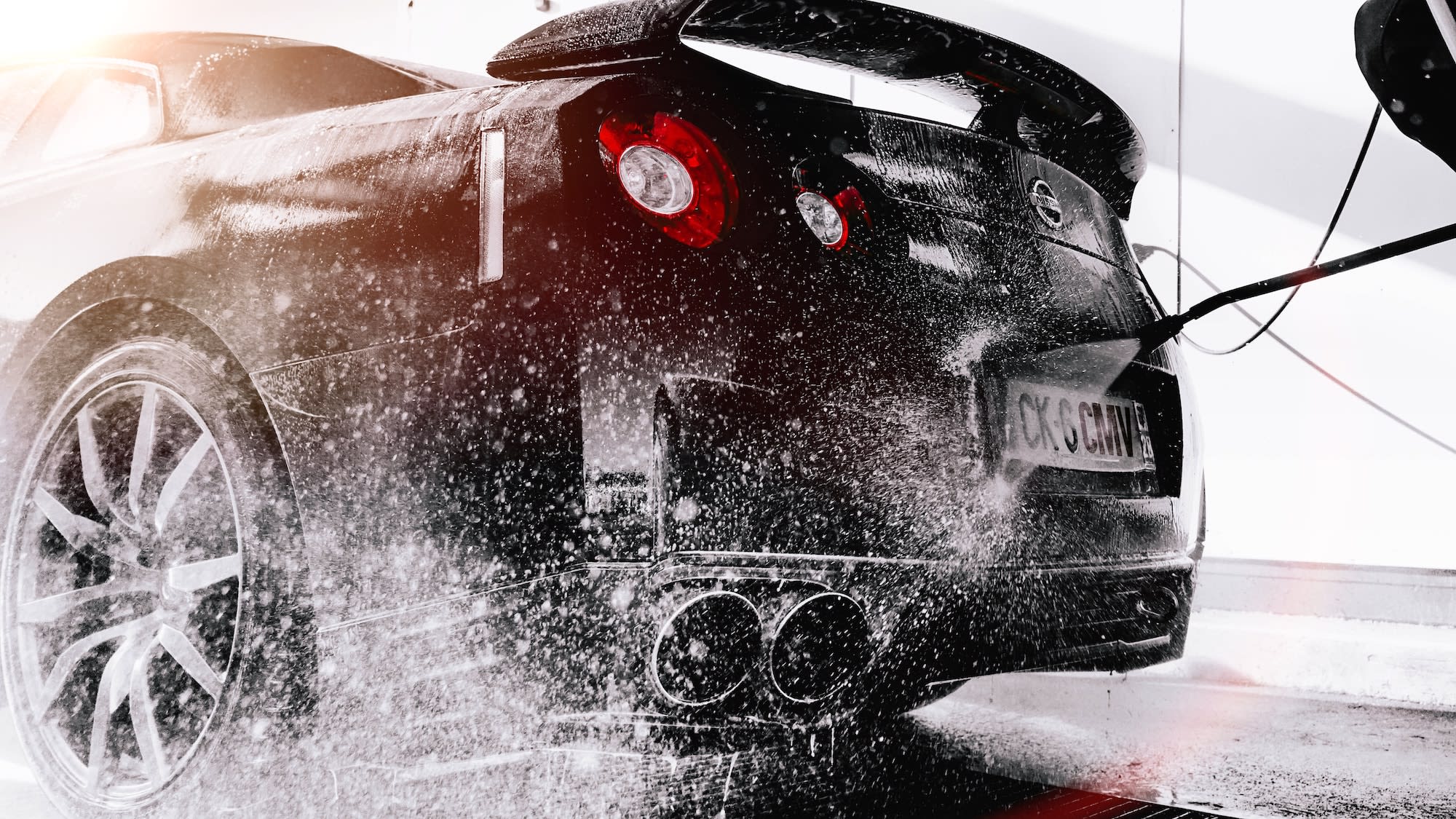 Ako často umývať auto v zime? Ako je to s voskovaním a ďalšími metódami ochrany karosérie a funkčných častí auta? 