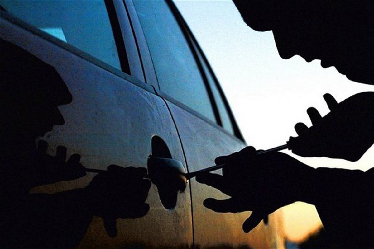Ako funguje nový trik zlodejov, ktorým zlodeji kradnú autá v expresne krátkom čase? Kradež auta za 1 minútu pomocou hračky!