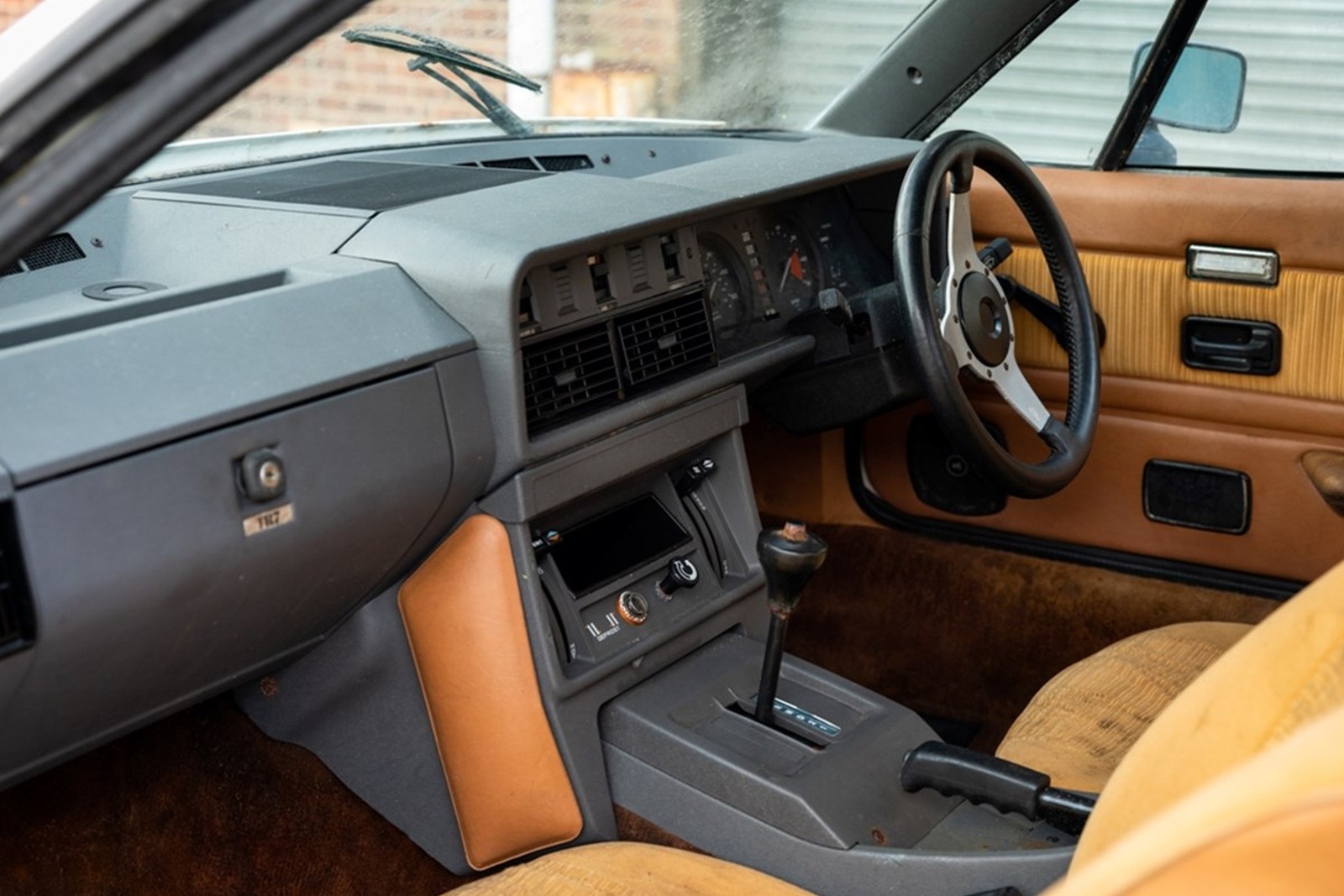 1980 Triumph TR8 Convertible - takmer nejazdený 41-ročný kabriolet prekvapí technickým stavom!